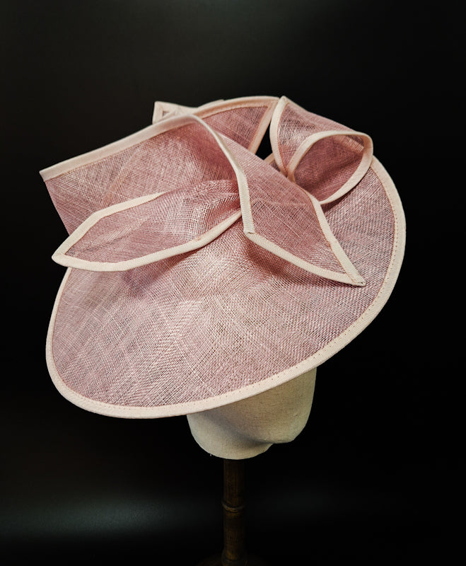 Ivory Fascinator